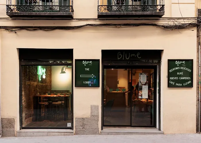 Blume Cruz Suites